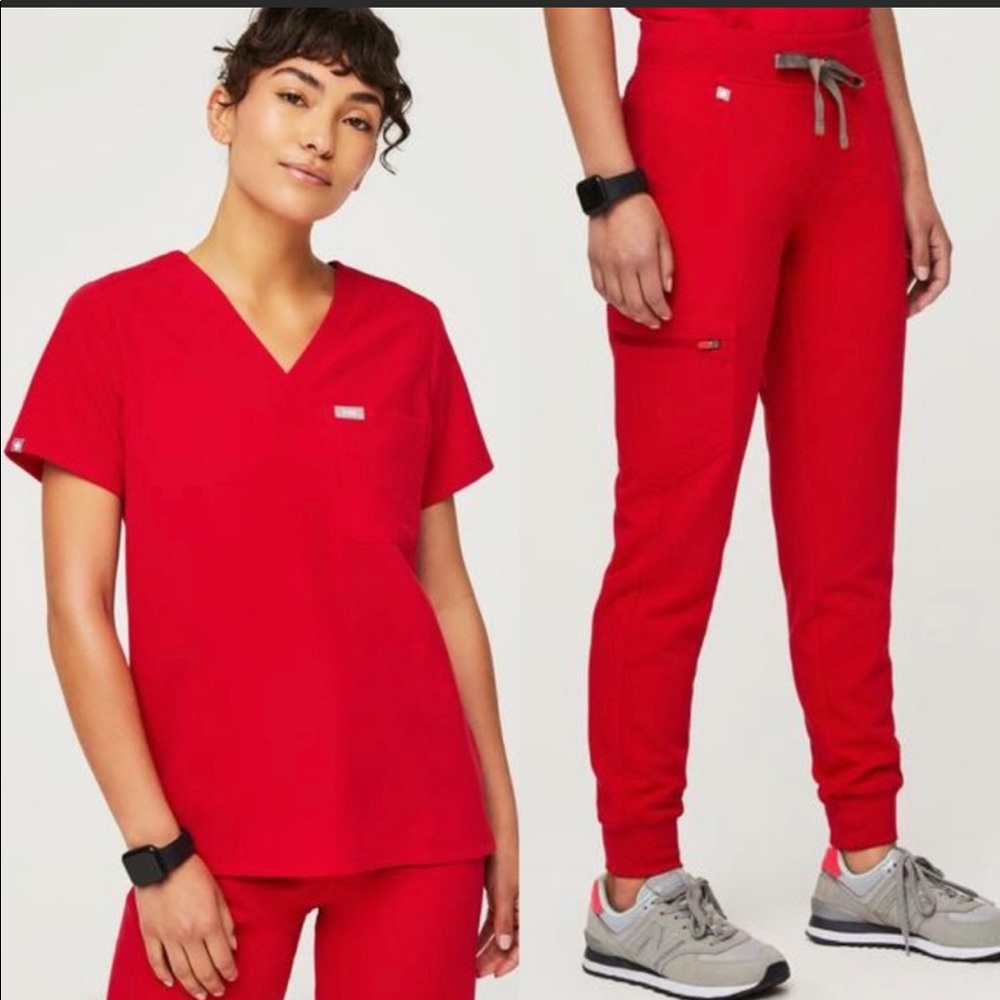 Pop red figs scrup set